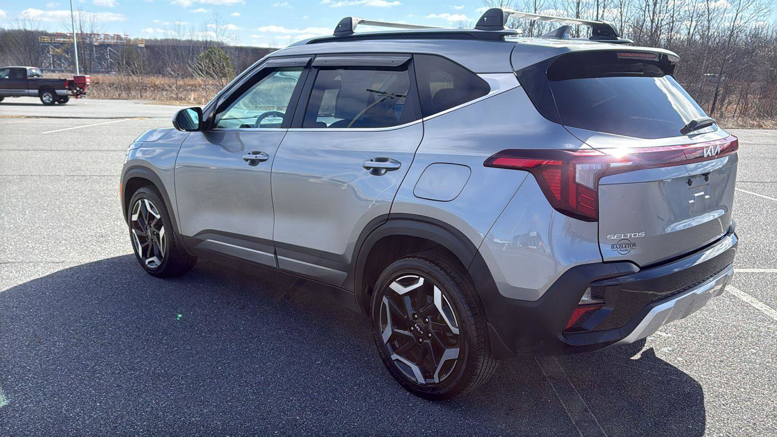 Used 2024 Kia Seltos SX image 10