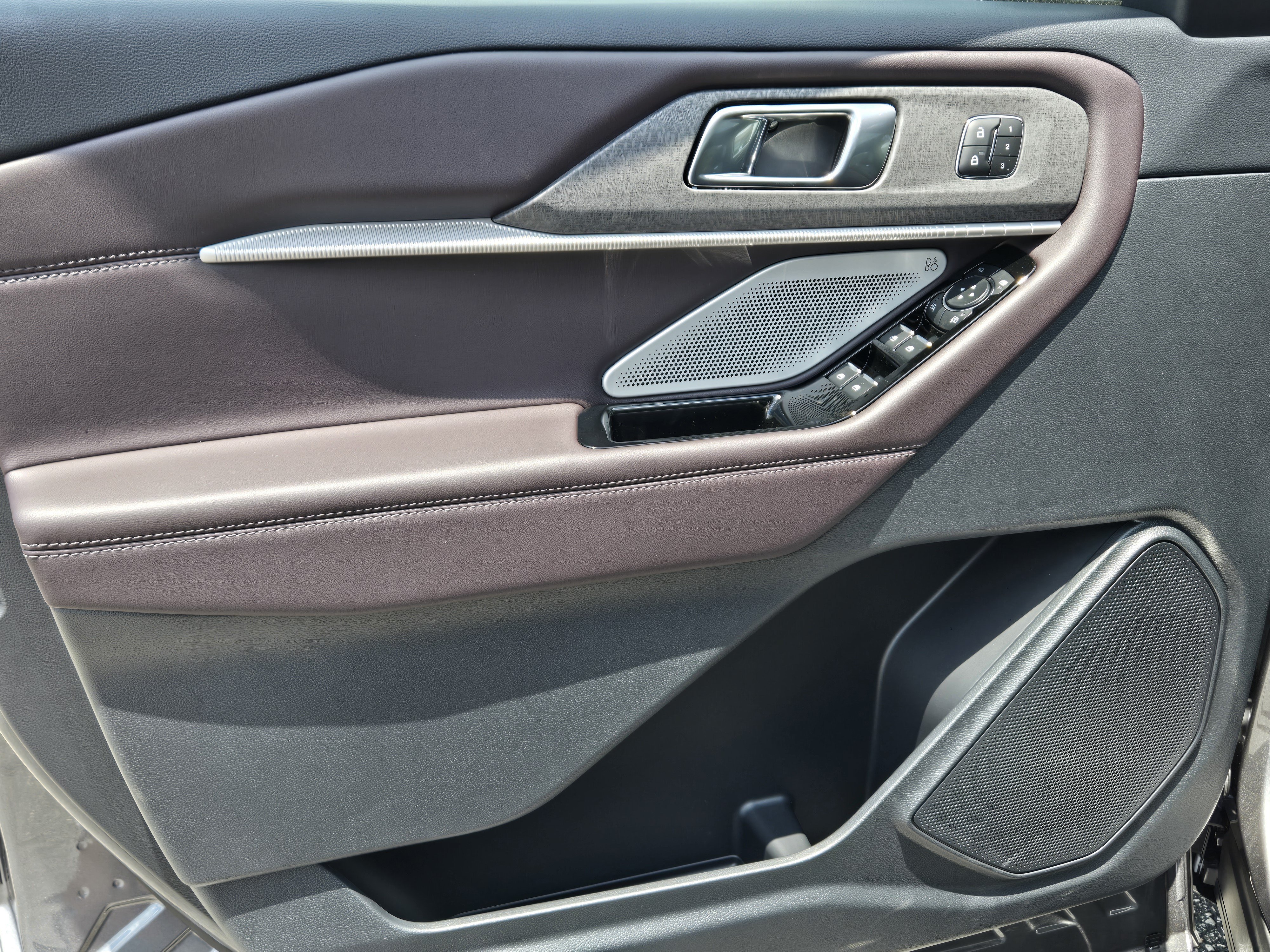 New 2026 Ford Explorer Platinum RWD image 15