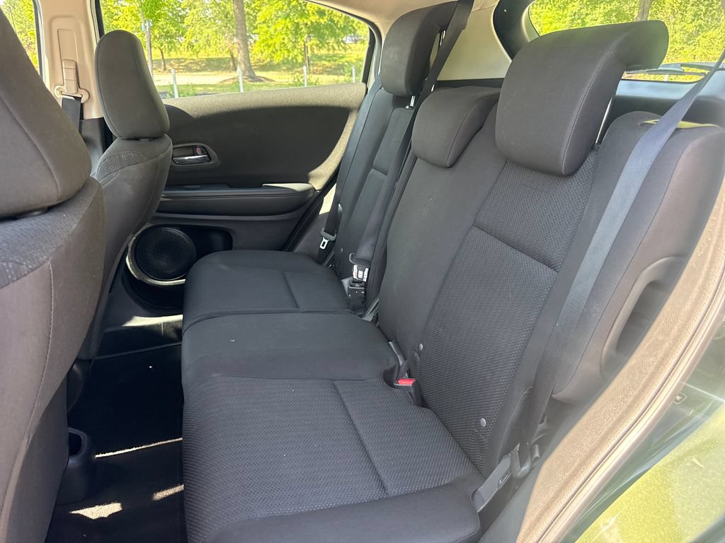 Used 2016 Honda HR-V LX image 31