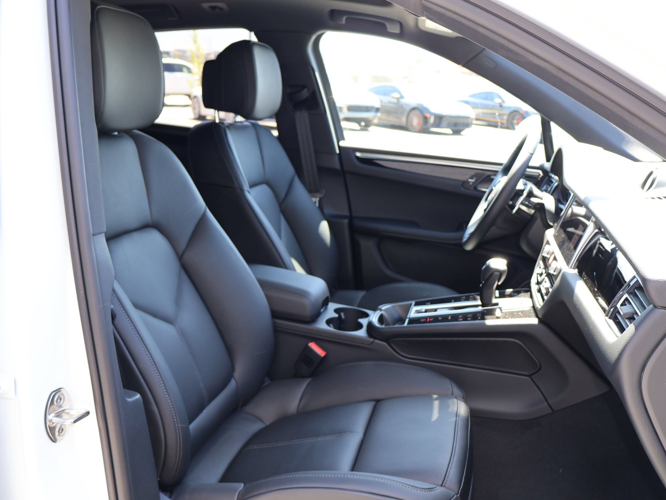 New 2026 Porsche Macan AWD/4WD image 26