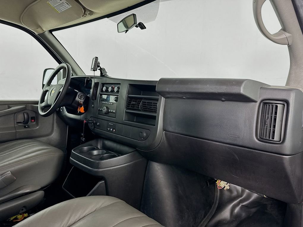 Used 2014 Chevrolet Express 1500 RWD image 27
