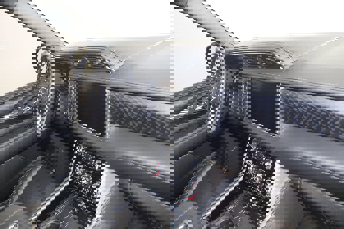 Used 2022 GMC Yukon Denali image 45