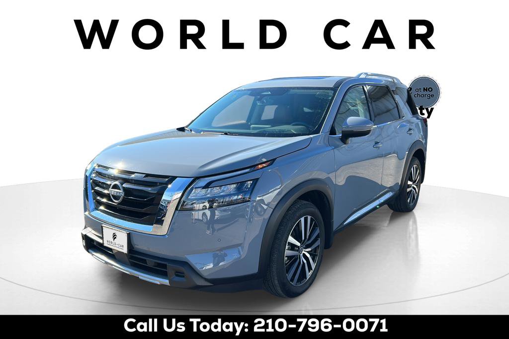 Used 2025 Nissan Pathfinder Platinum image 10