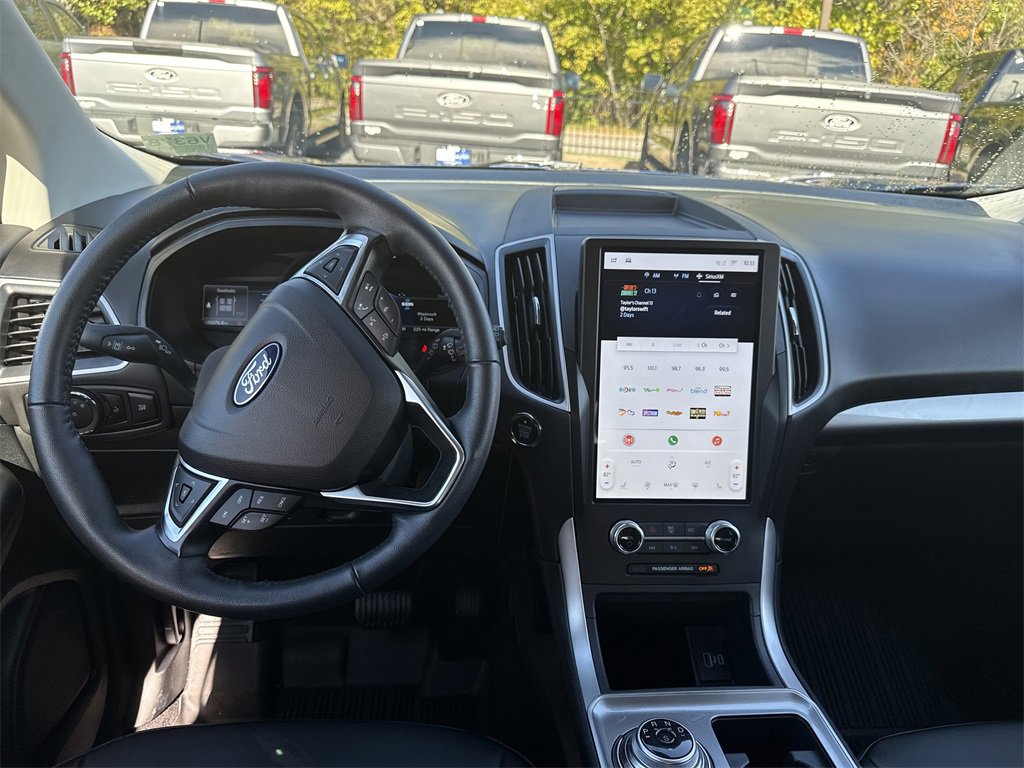 Used 2024 Ford Edge SEL image 21