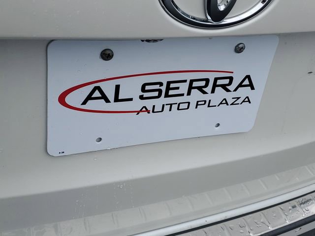 Used 2017 Toyota Highlander Limited AWD/4WD image 7