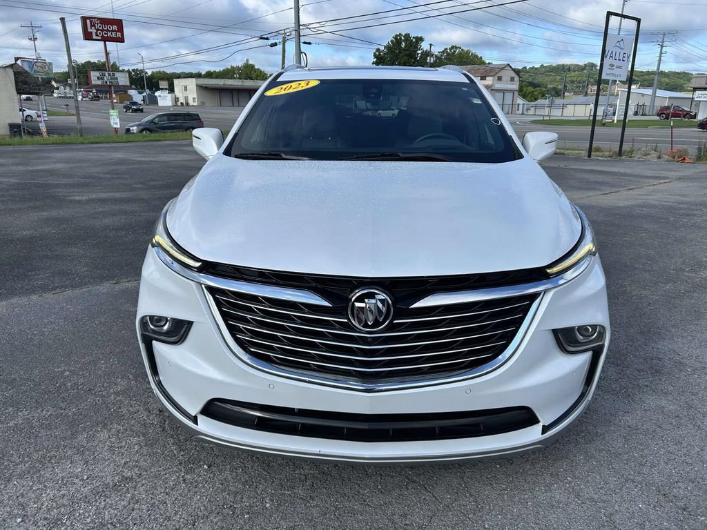 Used 2023 Buick Enclave Premium w/ Experience Buick Package FWD image 9