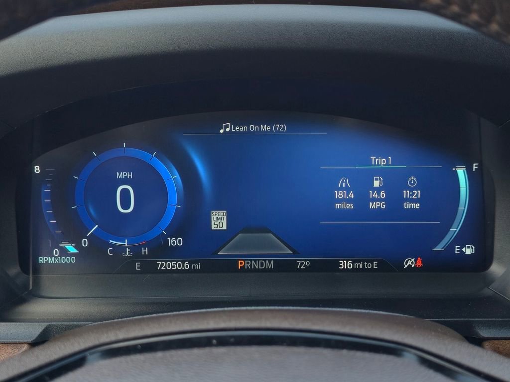 Used 2021 Ford Explorer King Ranch w/ Premium Technology Package RWD image 16