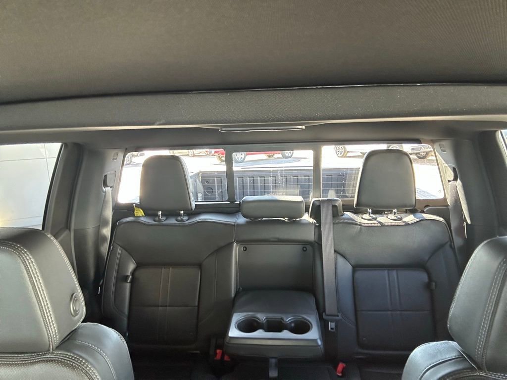 Certified 2025 Chevrolet Silverado 1500 High Country image 24