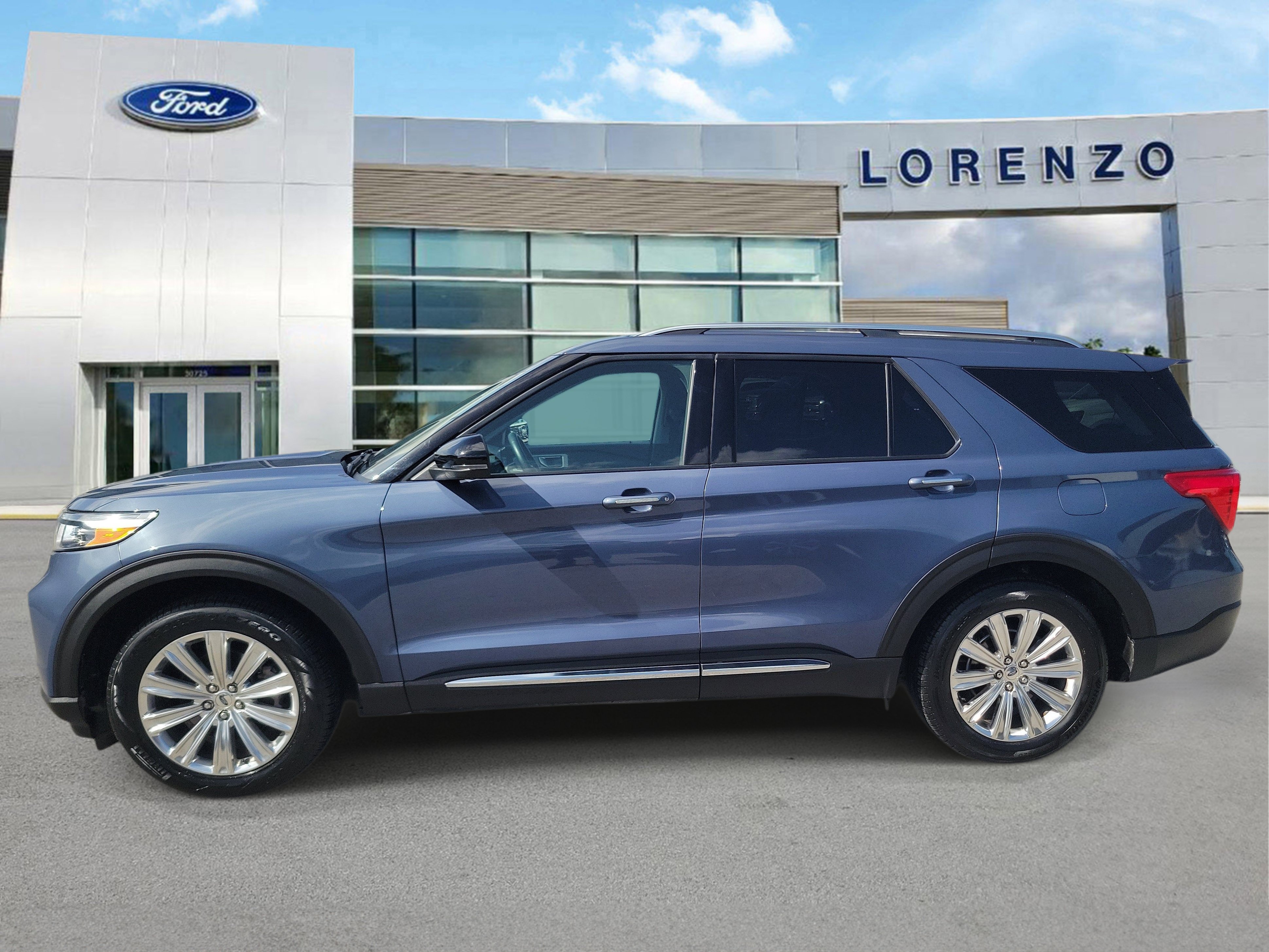Used 2021 Ford Explorer Limited w/ Equipment Group 301A RWD image 8
