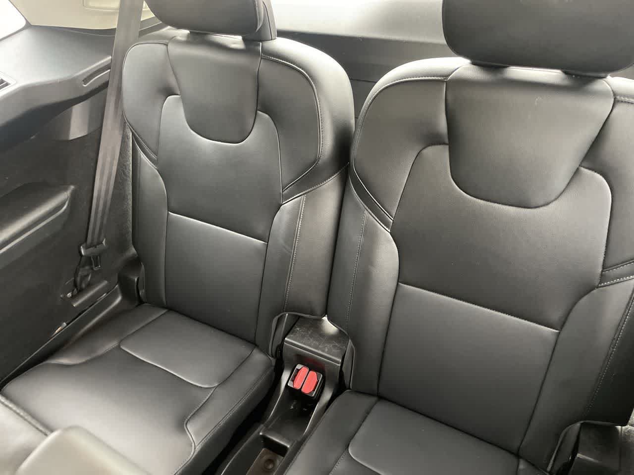 Used 2018 Volvo XC90 T5 Momentum w/ Convenience Package FWD image 19