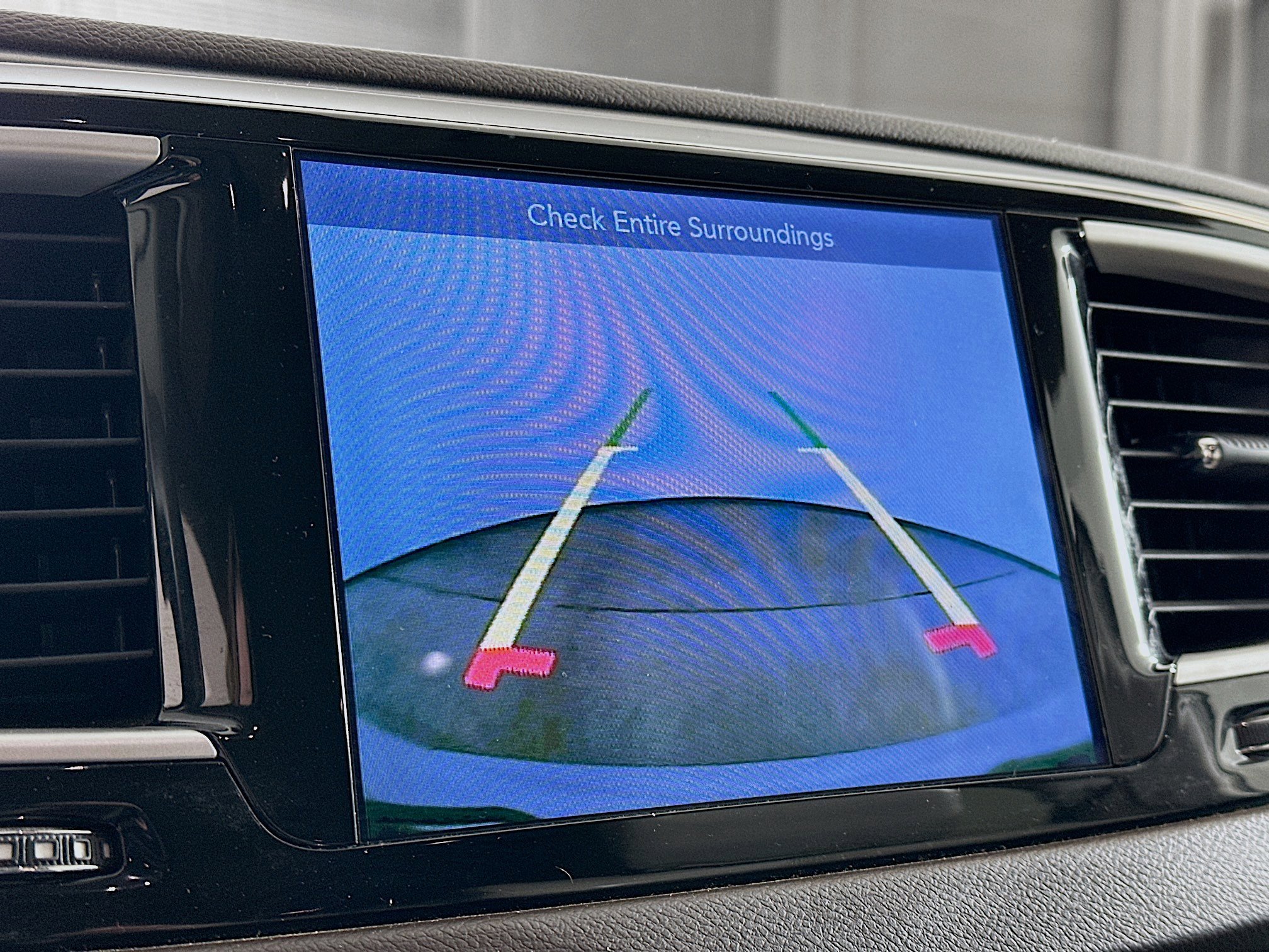 Used 2017 Chrysler Pacifica Touring-L w/ Tire & Wheel Group image 22