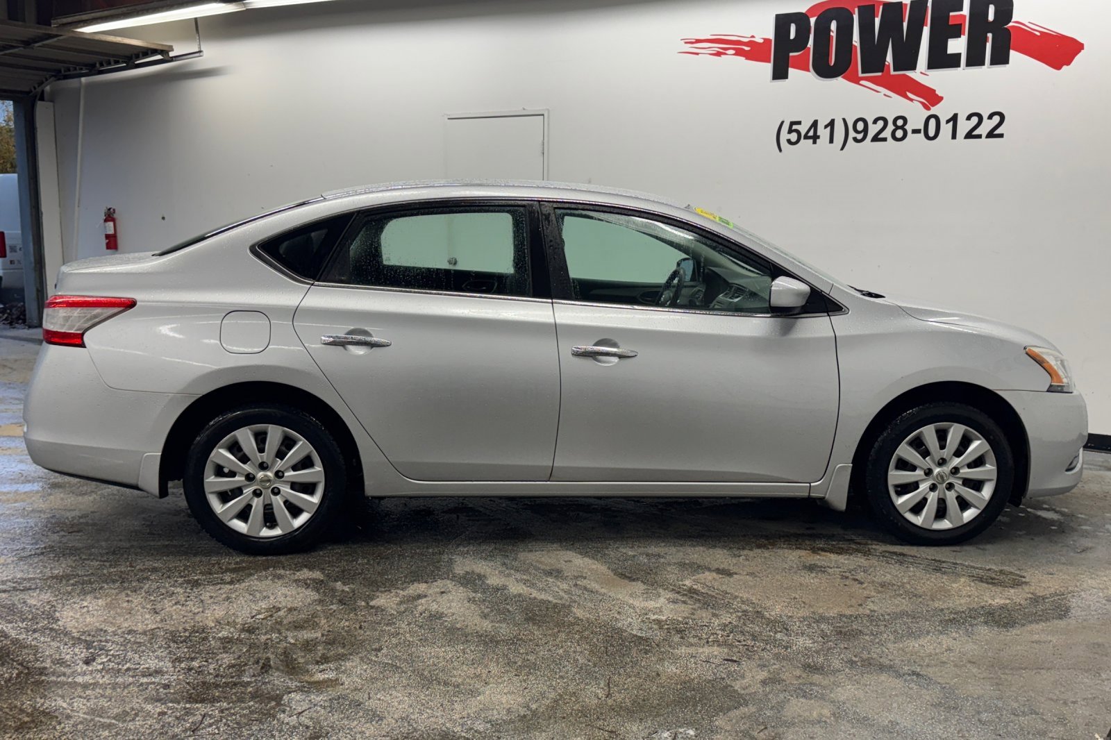 Used 2014 Nissan Sentra SV image 2