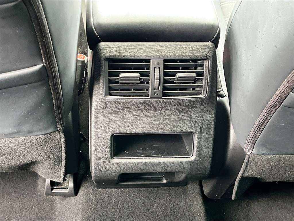 Used 2023 Mitsubishi Outlander SE image 24