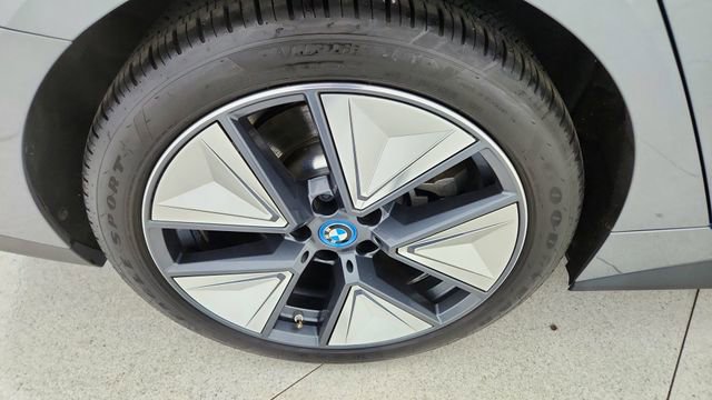 Used 2023 BMW i4 eDrive35 w/ Premium Package image 57