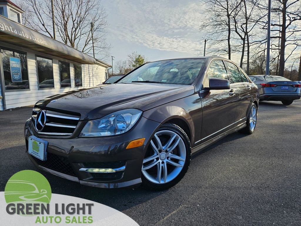 Used 2014 Mercedes-Benz C 300 4MATIC Sedan image 1