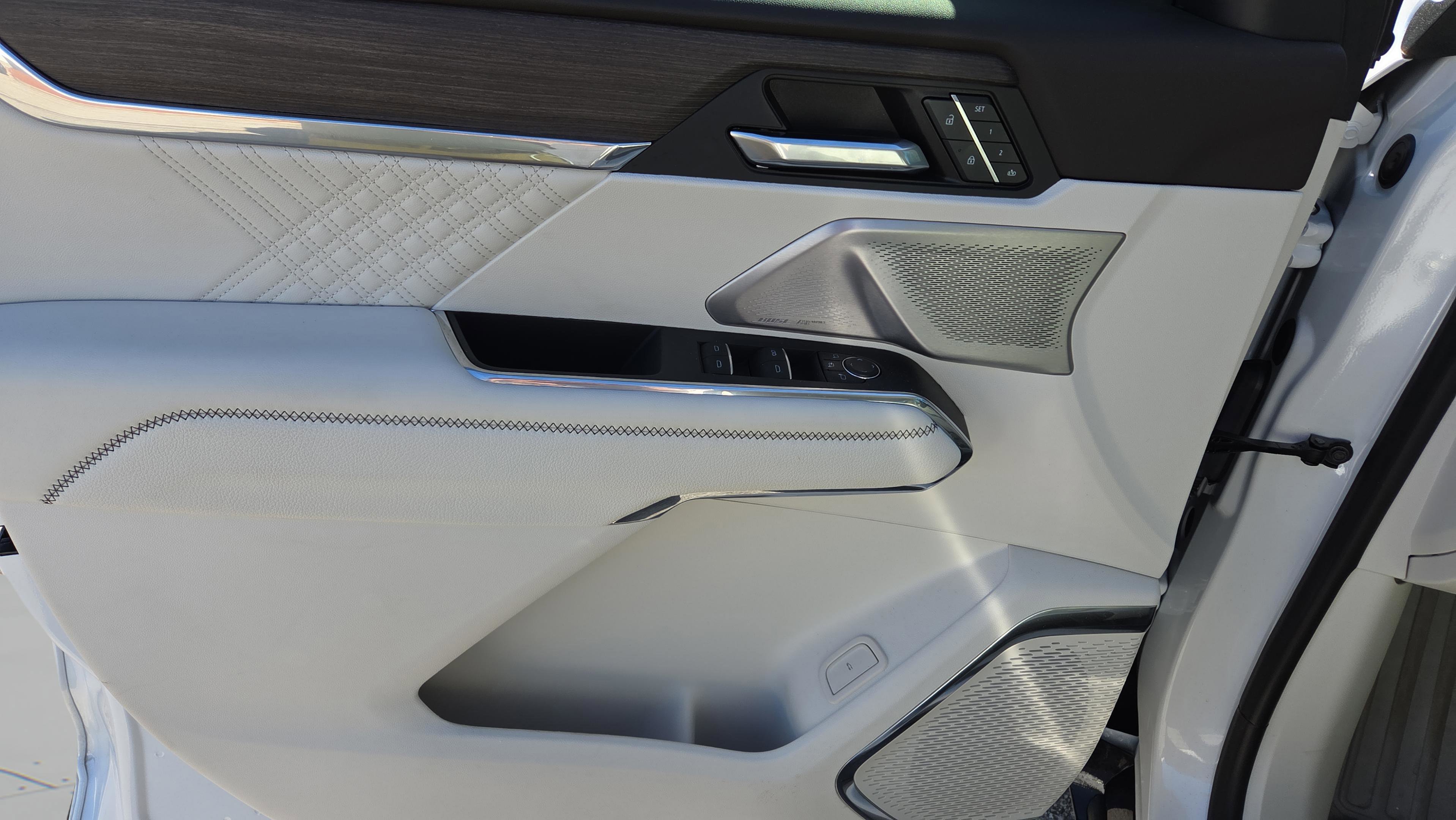 Used 2024 GMC Acadia Denali w/ Super Cruise Package image 20