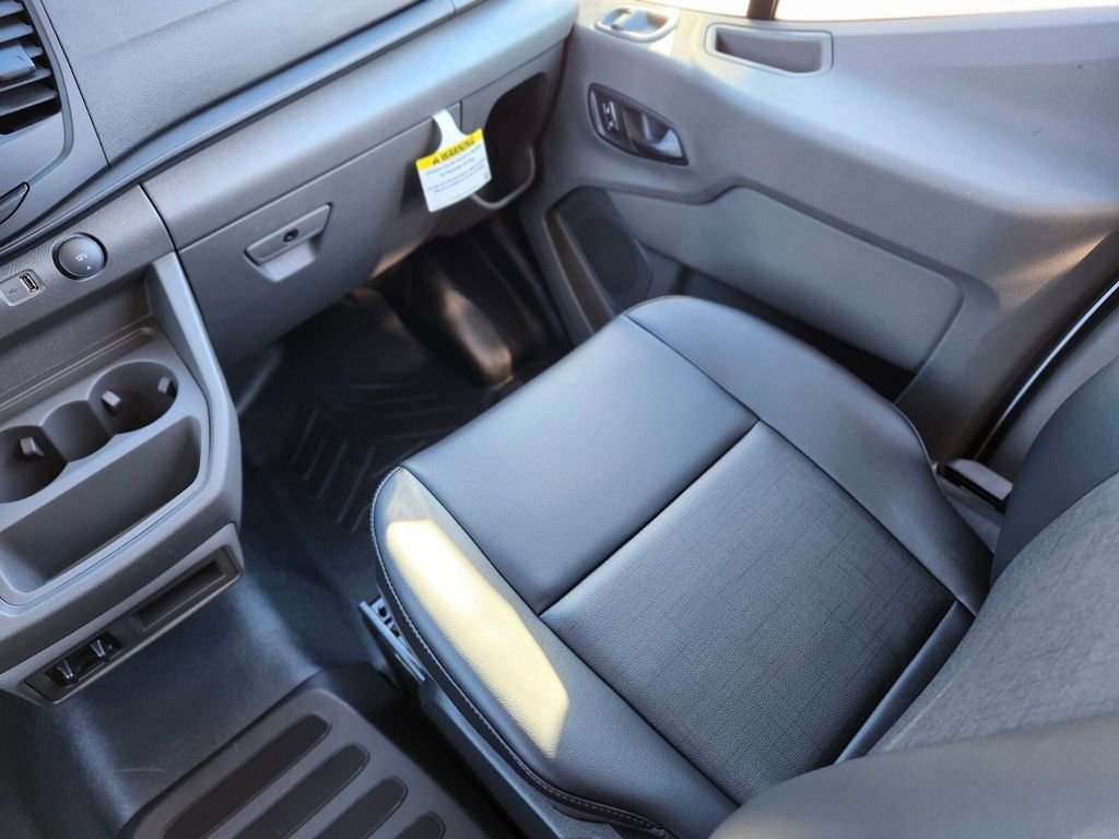 New 2026 Ford Transit 250 148 Medium Roof w/ Load Area Protection Package image 15