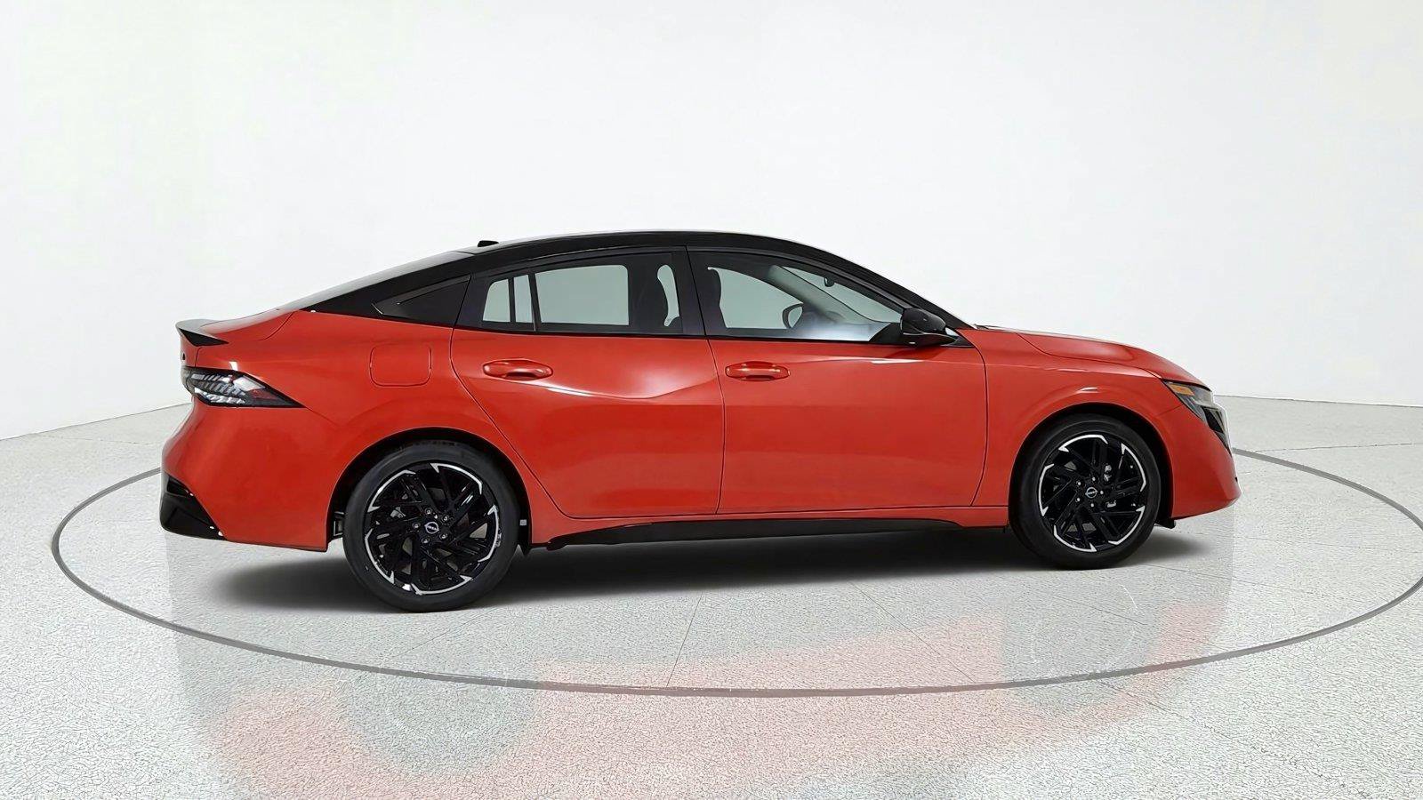 New 2027 Nissan Sentra SR w/ SR Premium Package FWD image 7