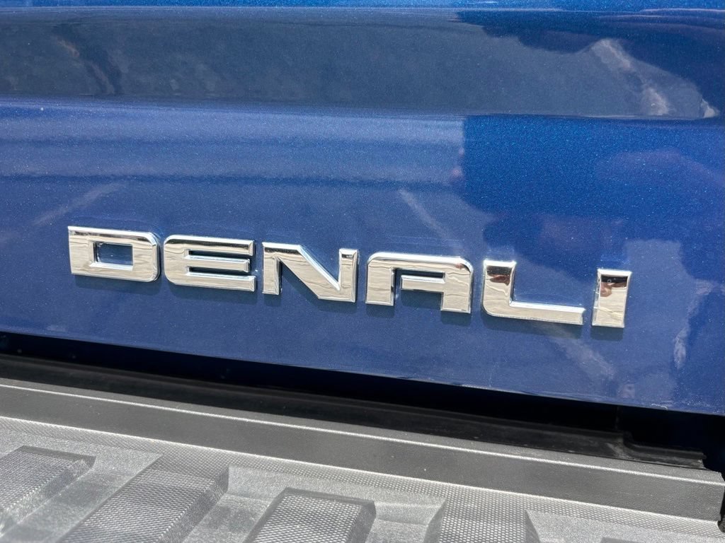 Used 2017 GMC Sierra 1500 Denali w/ Denali Ultimate Package AWD/4WD image 12