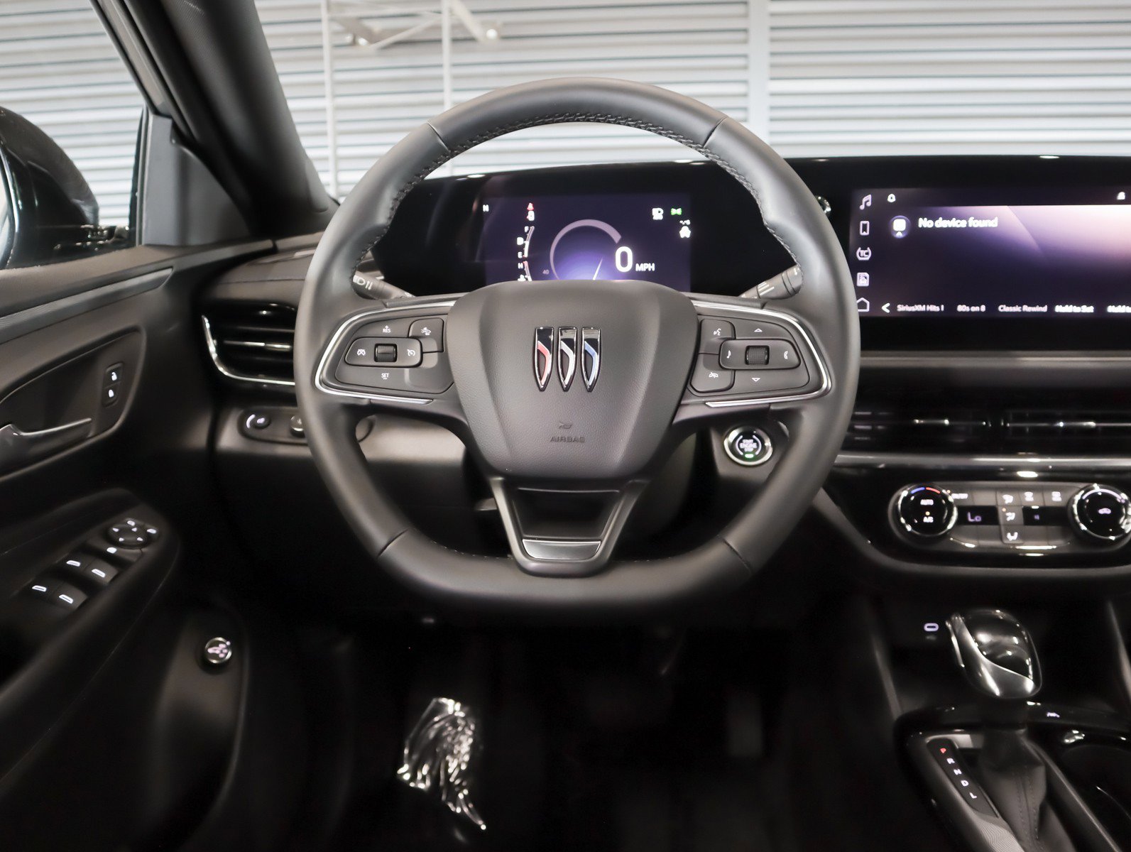 Used 2025 Buick Envista Sport Touring w/ Convenience II Package image 19