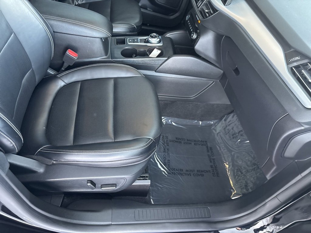 Used 2024 Ford Escape Platinum image 33