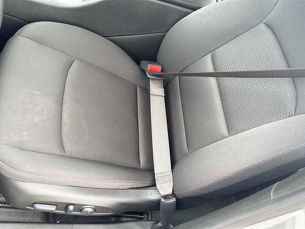 Used 2025 Chevrolet Malibu RS FWD image 19