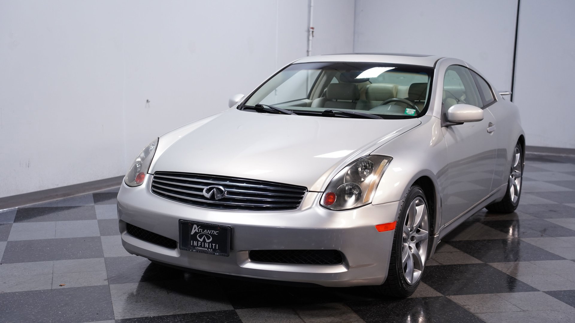 Used 2004 INFINITI G35 Coupe w/ Premium Pkg image 17