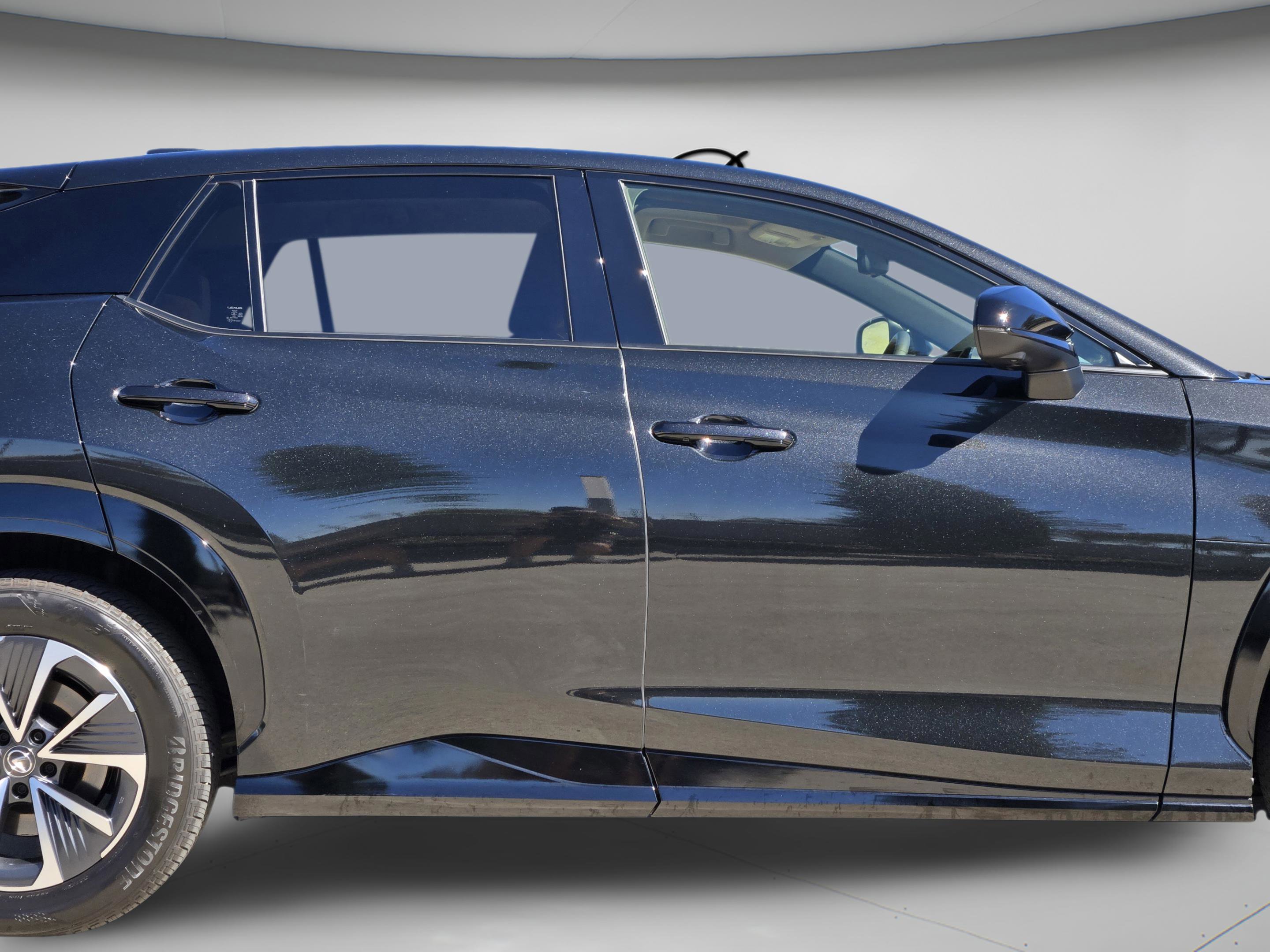 Used 2023 Lexus RZ 450e Premium w/ Accessory Package (Z1) image 9