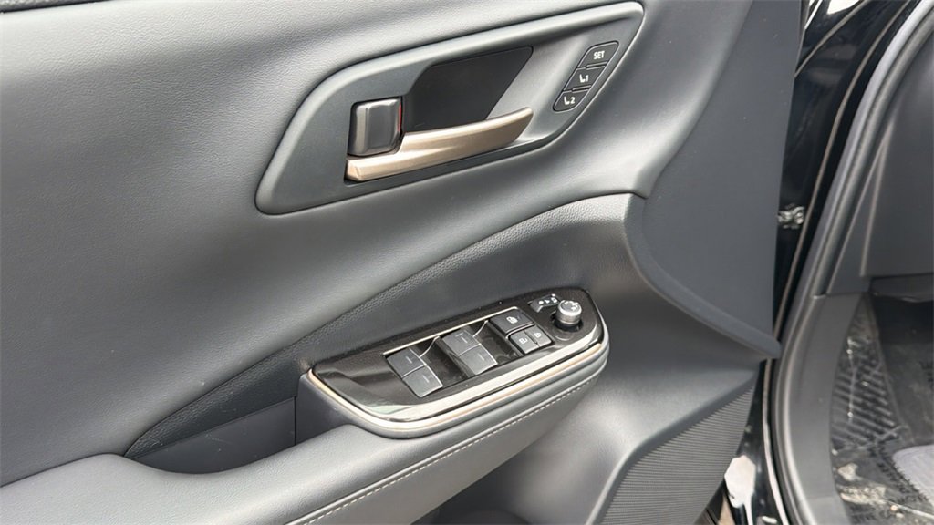 Certified 2024 Toyota Crown Limited image 15