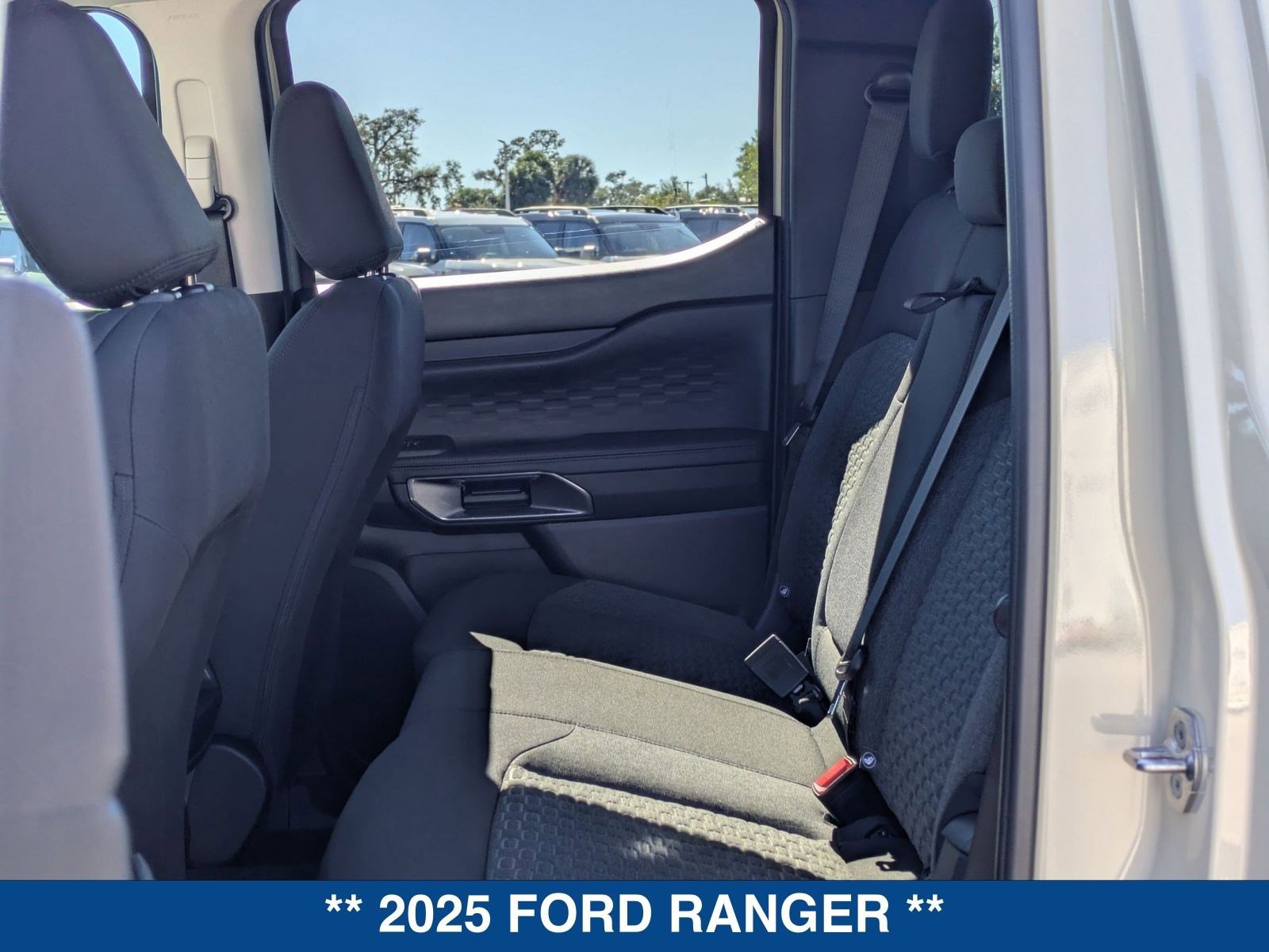 New 2025 Ford Ranger XLT w/ Black Appearance Package image 15