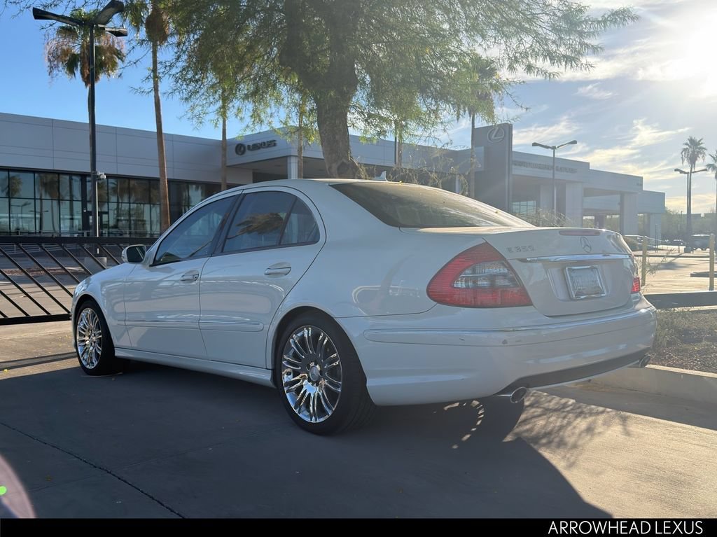 Used 2009 Mercedes-Benz E 350 Sedan image 3
