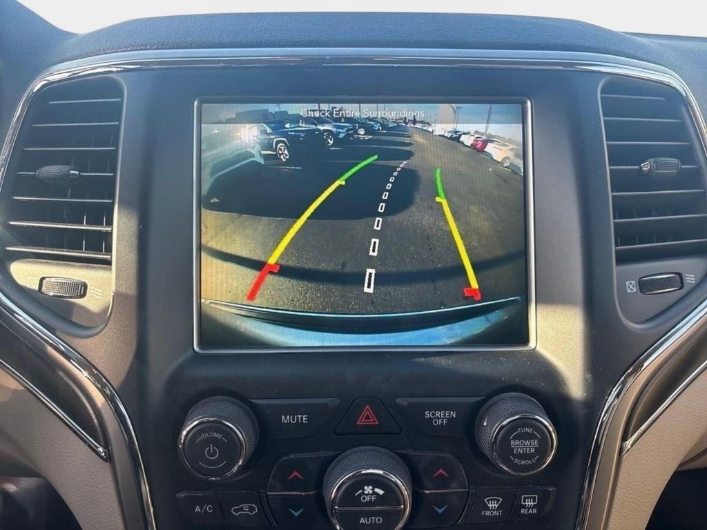 Used 2018 Jeep Grand Cherokee Limited image 22