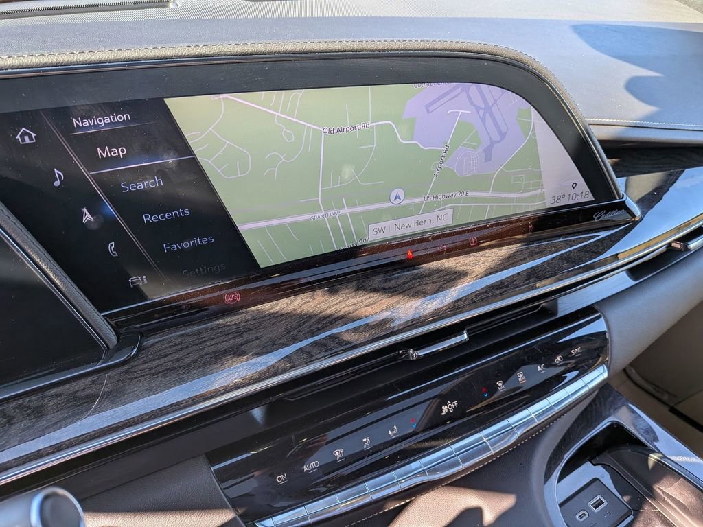 Certified 2023 Cadillac Escalade Premium Luxury w/ Performance Package image 19