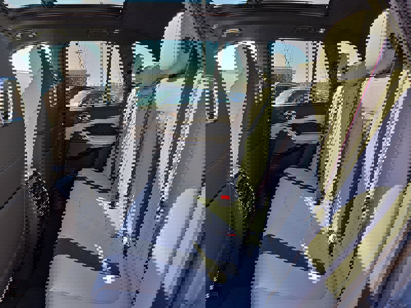 Used 2026 BMW X5 M Competition w/ Executive Package image 11