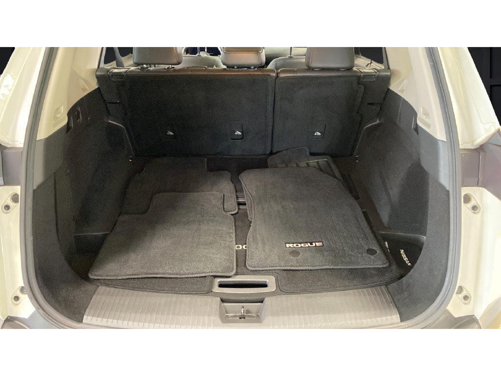 Used 2021 Nissan Rogue Platinum FWD image 27