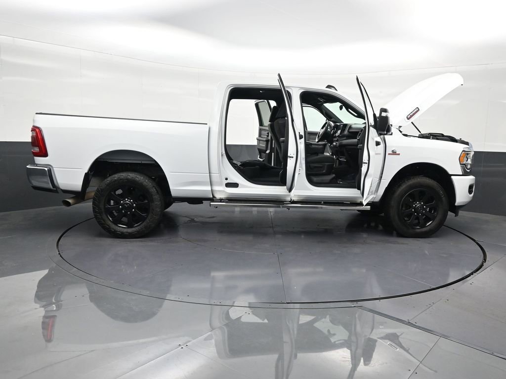 Used 2024 RAM 2500 Tradesman w/ Chrome Appearance Group AWD/4WD image 34