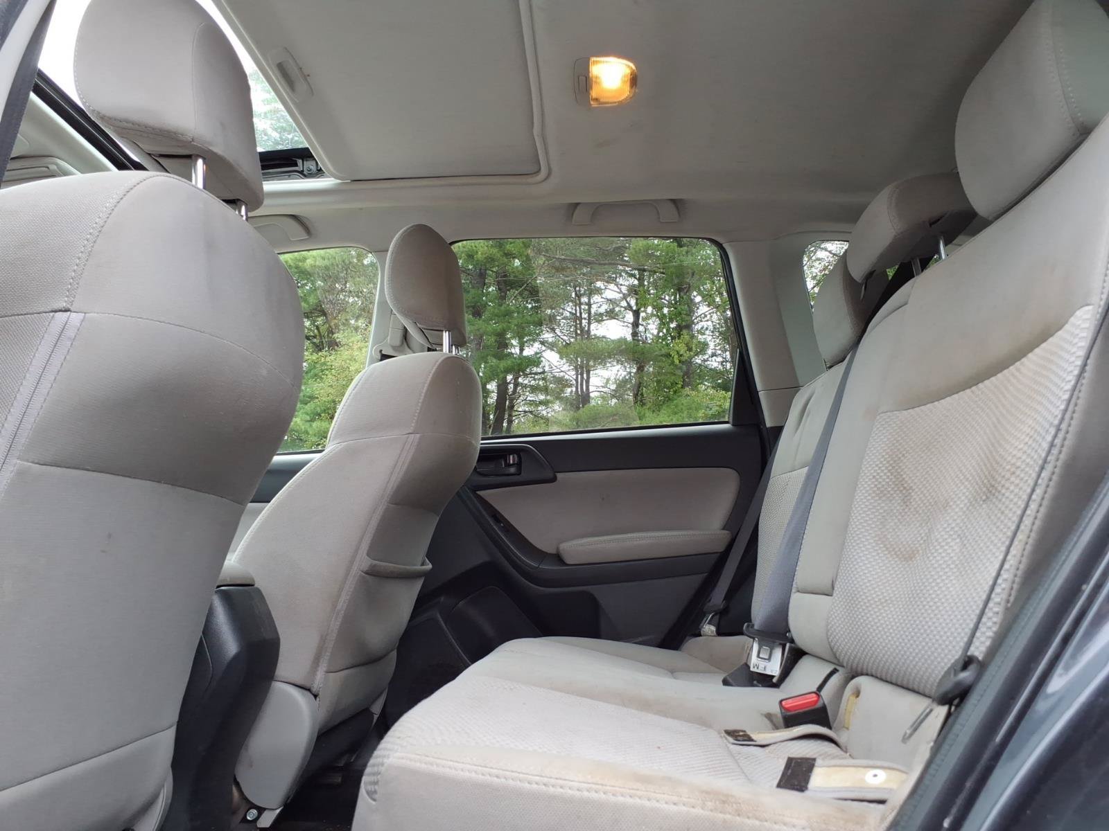 Used 2016 Subaru Forester 2.5i Premium w/ All-Weather Package AWD/4WD image 9