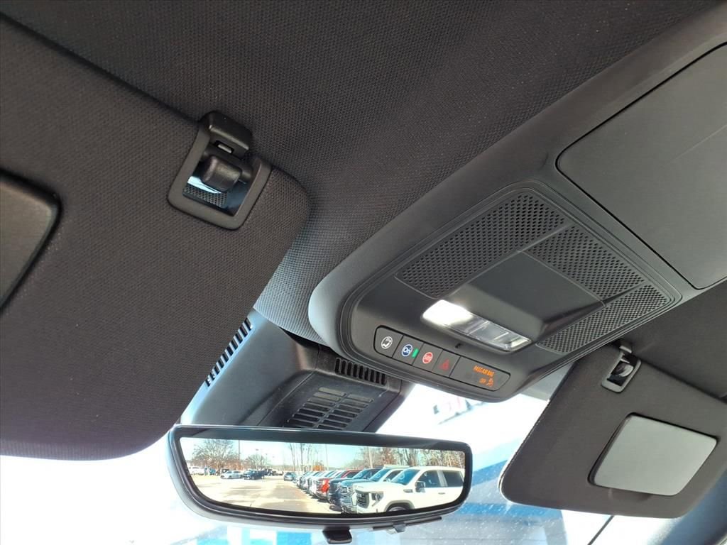 Used 2026 GMC Terrain Elevation w/ Elevation Premium Package image 28