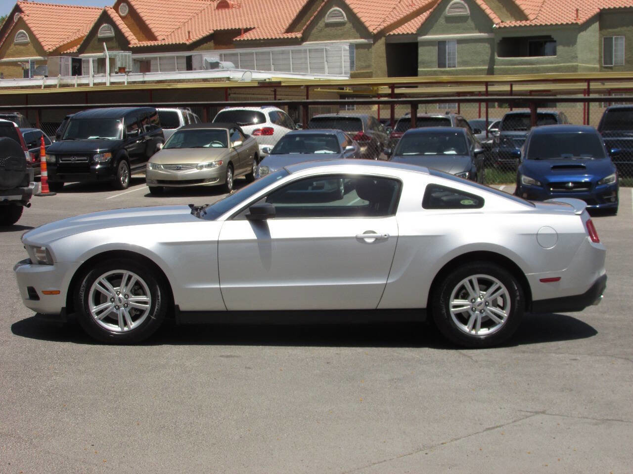 Used 2012 Ford Mustang Coupe RWD image 4