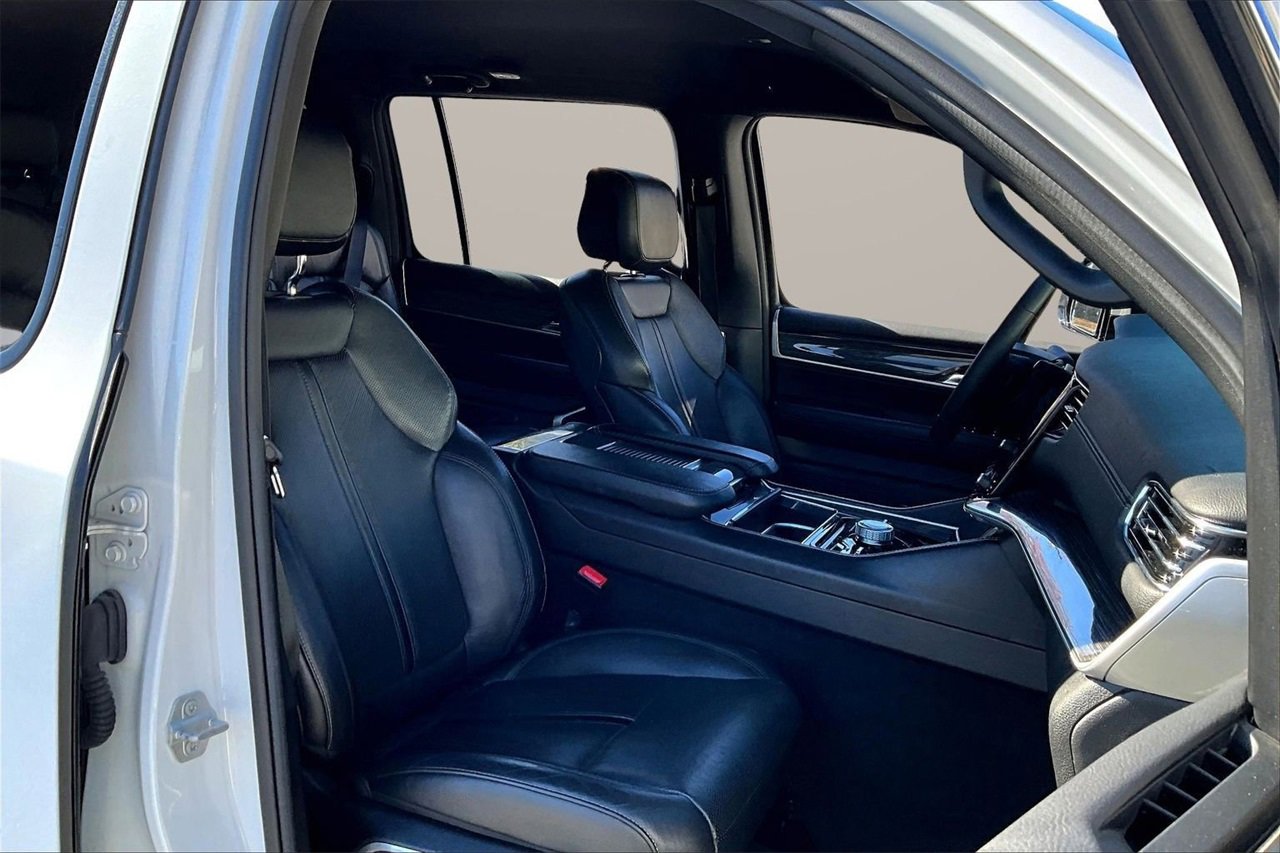 Used 2022 Jeep Wagoneer Series III image 22