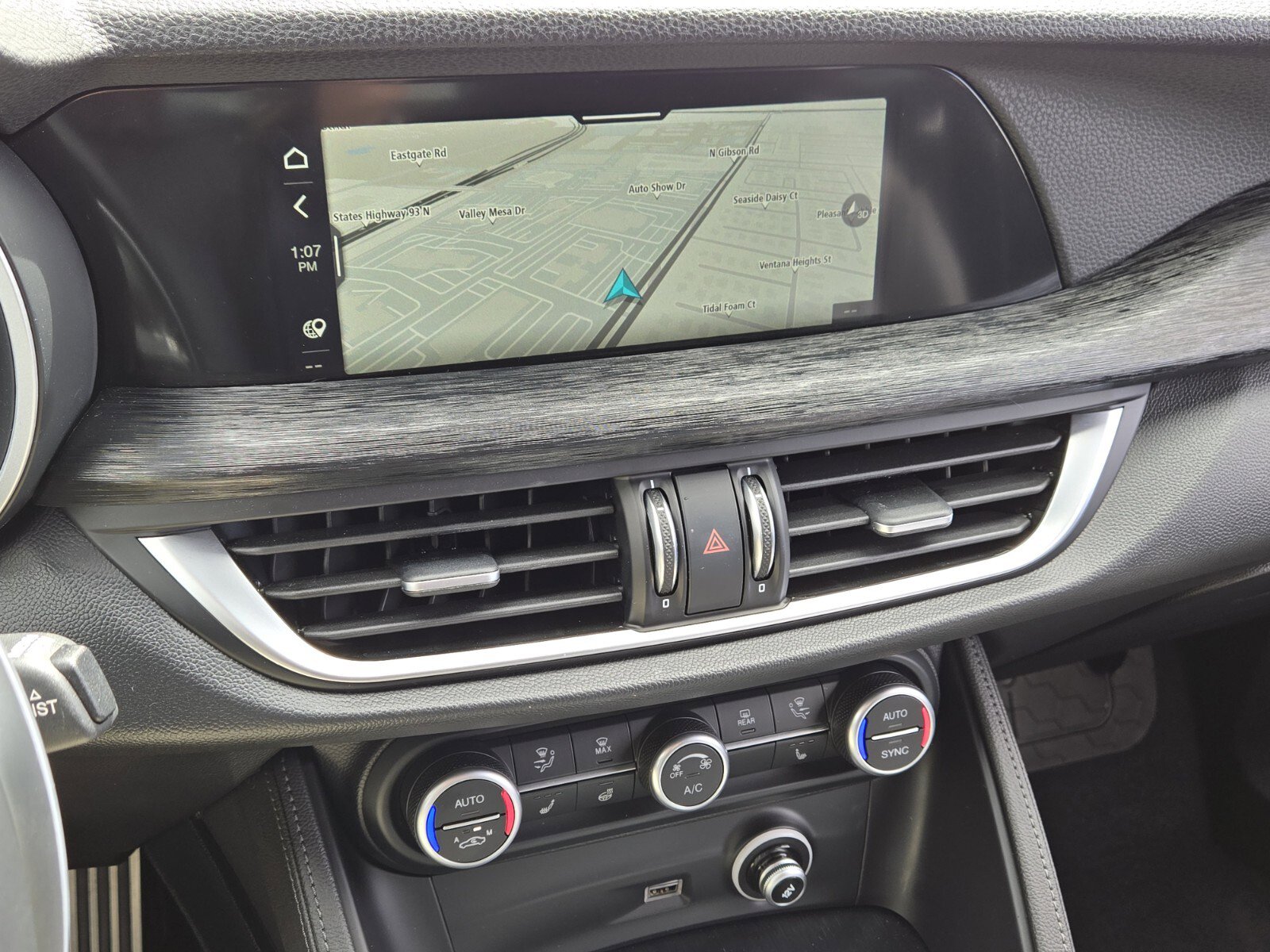 Used 2024 Alfa Romeo Stelvio Sprint image 26