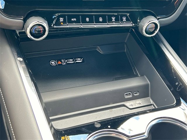 New 2026 Chevrolet Suburban Premier image 37