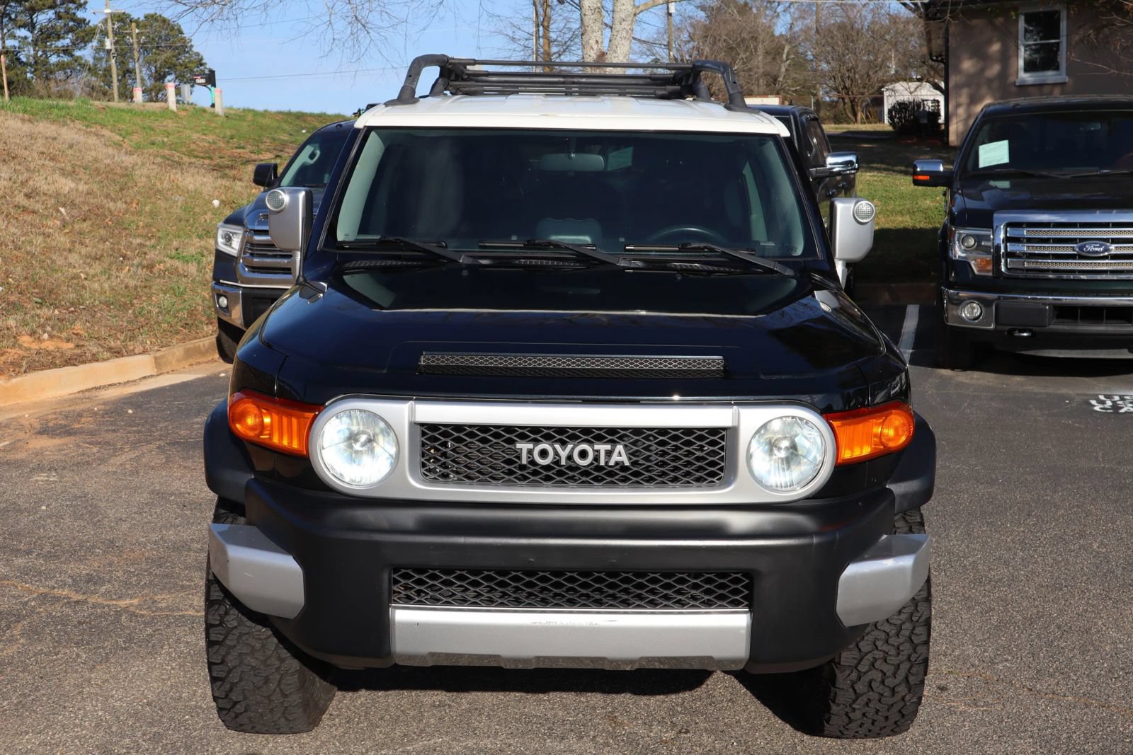 Used 2007 Toyota FJ Cruiser 4WD image 2