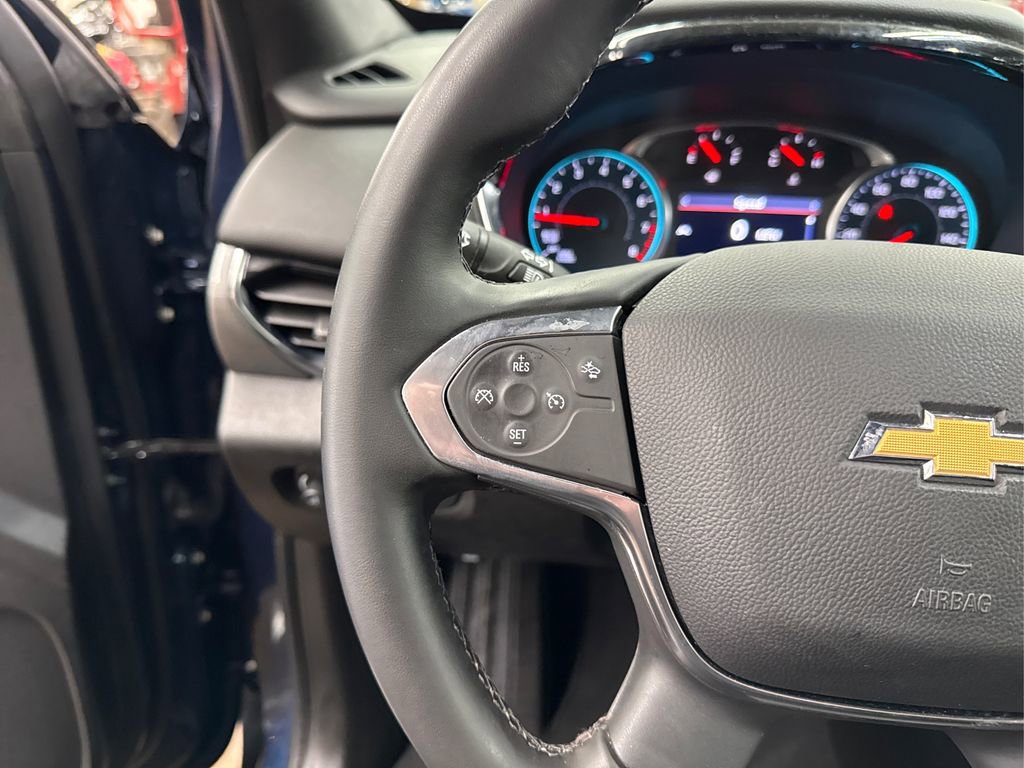 Used 2023 Chevrolet Traverse LT image 27