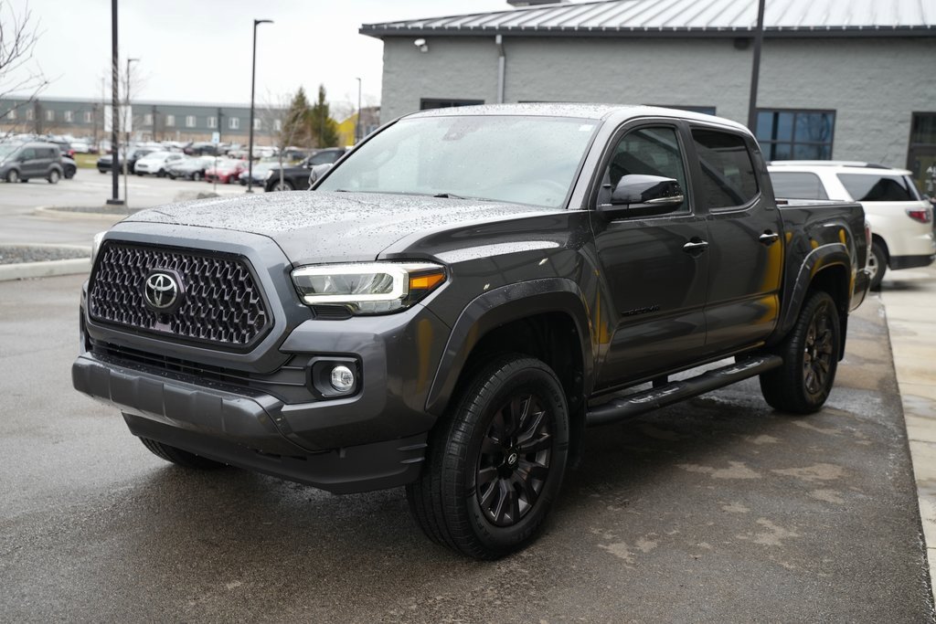 Used 2021 Toyota Tacoma Limited image 14