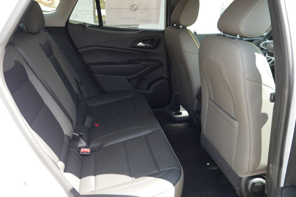 New 2026 Chevrolet Trax ACTIV w/ Driver Confidence Package FWD image 12