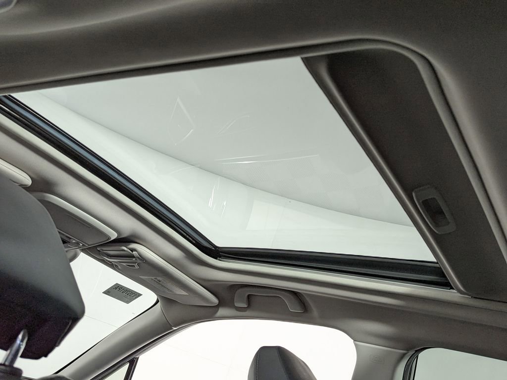 Used 2020 Subaru Forester Limited image 15