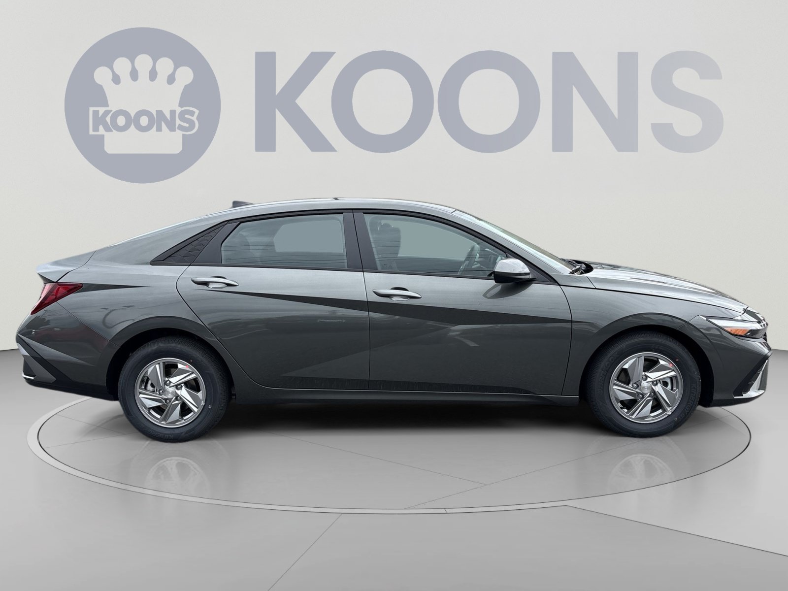 New 2026 Hyundai Elantra SE FWD image 8