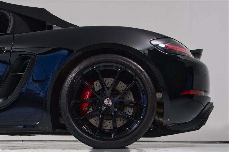 Used 2021 Porsche 718 Boxster Spyder RWD image 8
