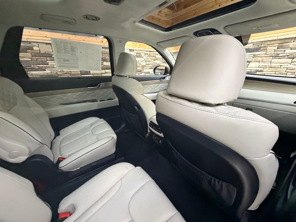 Used 2022 Hyundai Palisade Calligraphy image 29